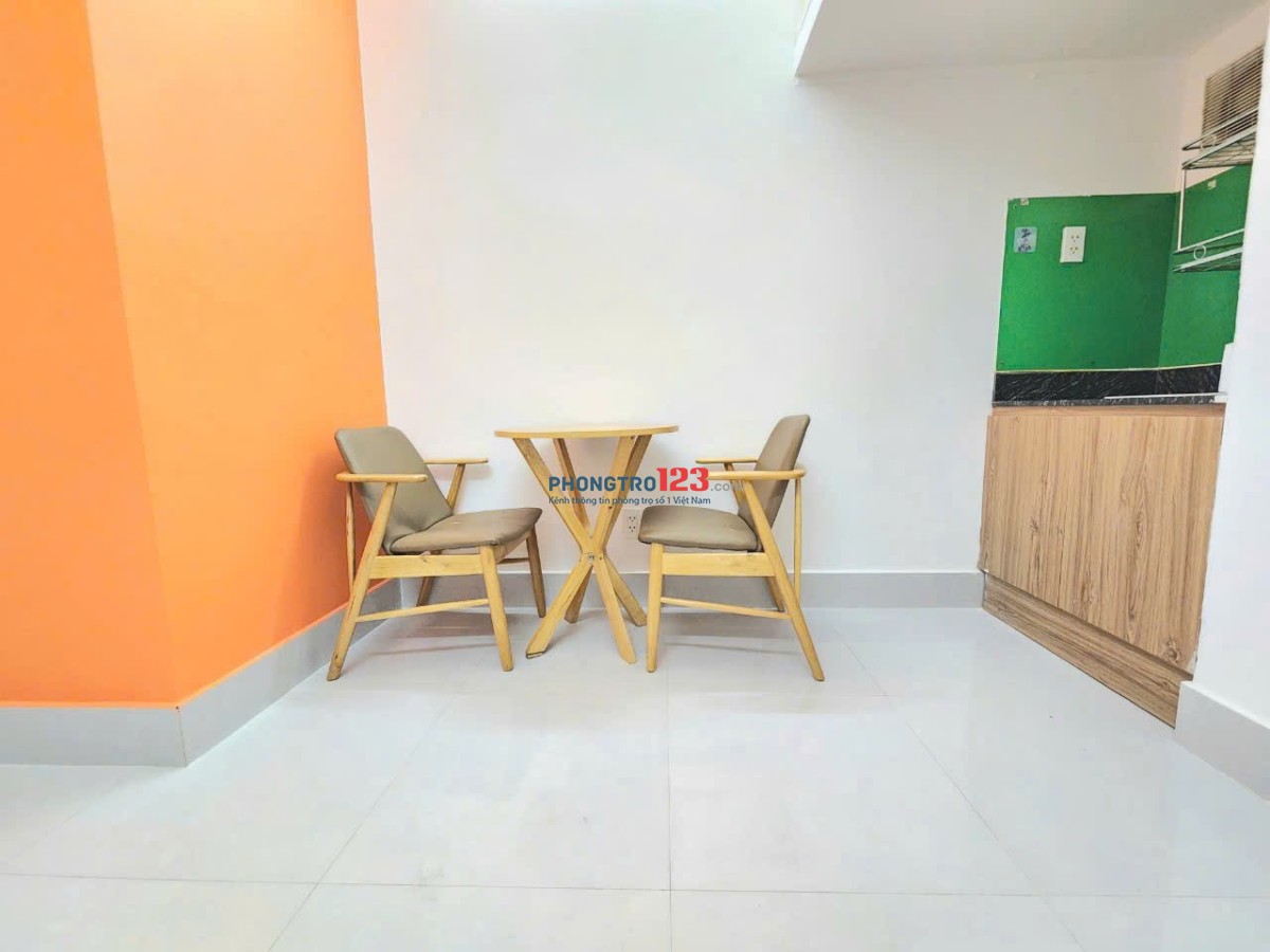 Cho thuê phòng có gác, sân thượng, full nội thất Quận Bình Thạnh gần VLU, HUTECH, FTU2, HIU.