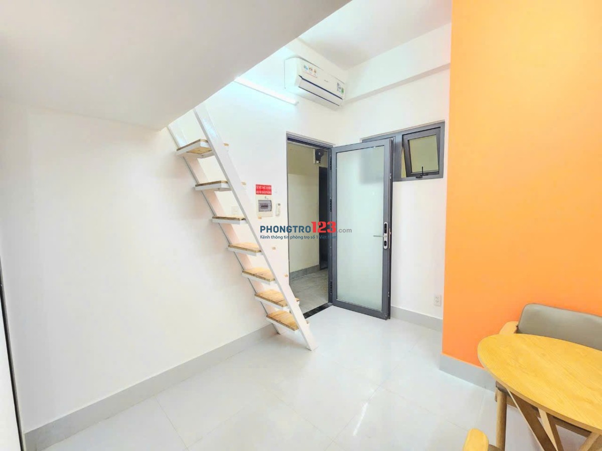 Cho thuê phòng có gác, sân thượng, full nội thất Quận Bình Thạnh gần VLU, HUTECH, FTU2, HIU.