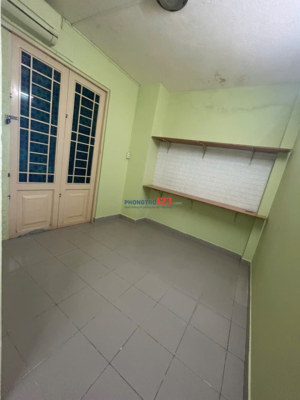 Phòng trọ DT 18m2 - Giá sinh viên Q. Bình Thạnh