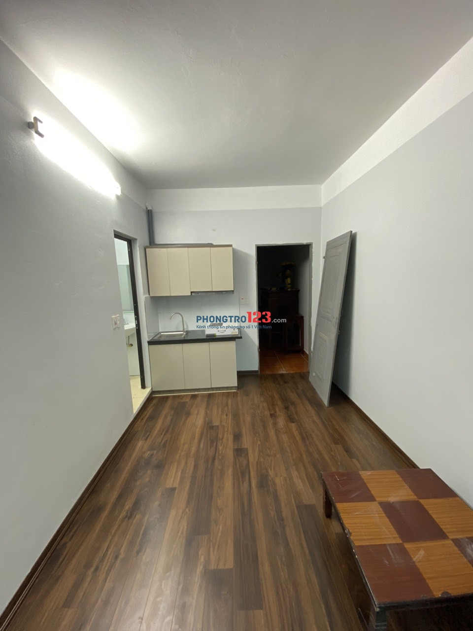 Cho thuê Căn hộ CCMN 1N1K siêu VIP tại Số 98 ngõ 116 Phan Kế Bính, Cống Vị, Ba Đình. Chỉ 6.5tr