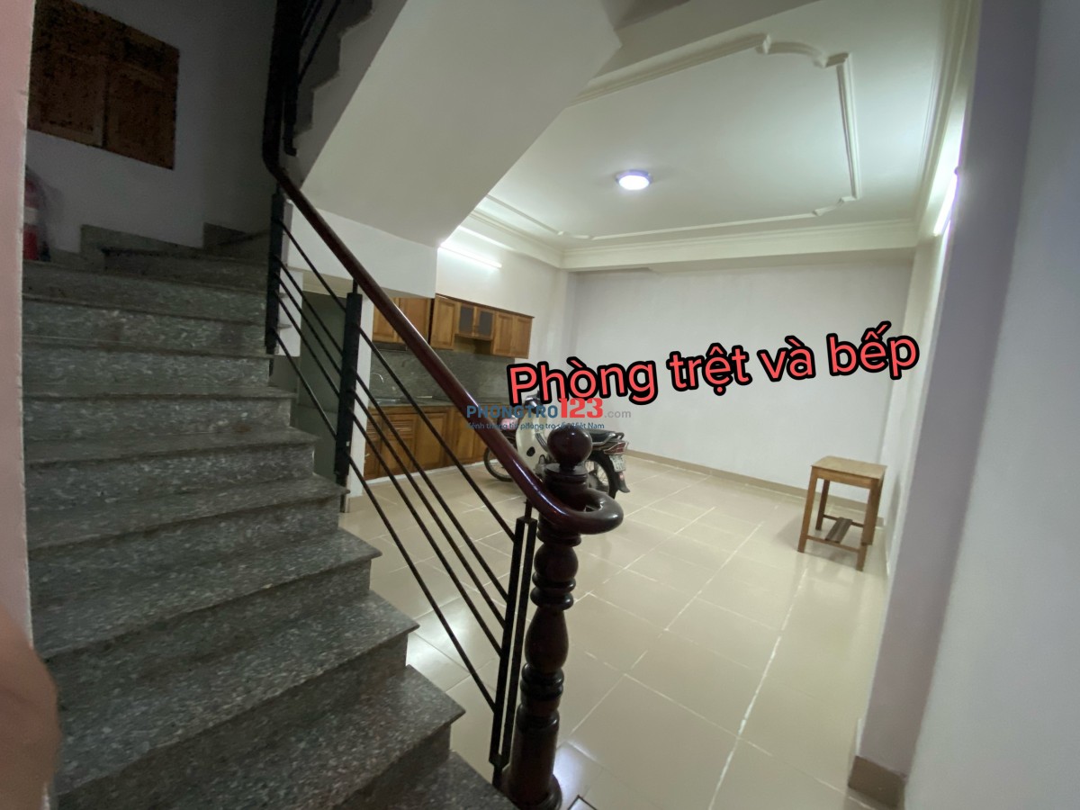 Phòng cho thuê đường Đồ Sơn sát bên Phan Thúc Duyện khu sân bay TSN máy lạnh, toilet riêng