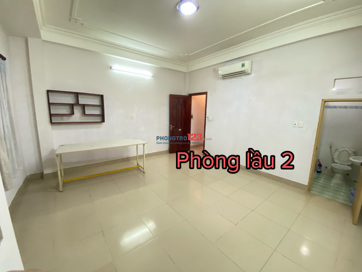 Phòng cho thuê đường Đồ Sơn sát bên Phan Thúc Duyện khu sân bay TSN máy lạnh, toilet riêng