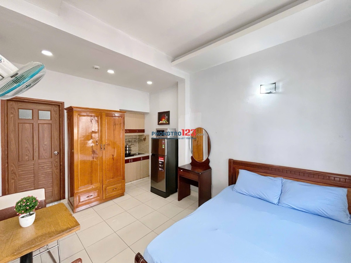 CĂN HỘ CỬA SỔ BANCON NGAY TRẦN MINH QUYỀN - ĐƯỜNG 3/2 ĐỐI DIỆN VIỆT NAM QUỐC TỰ & NHÀ HÁT HÒA BÌNH