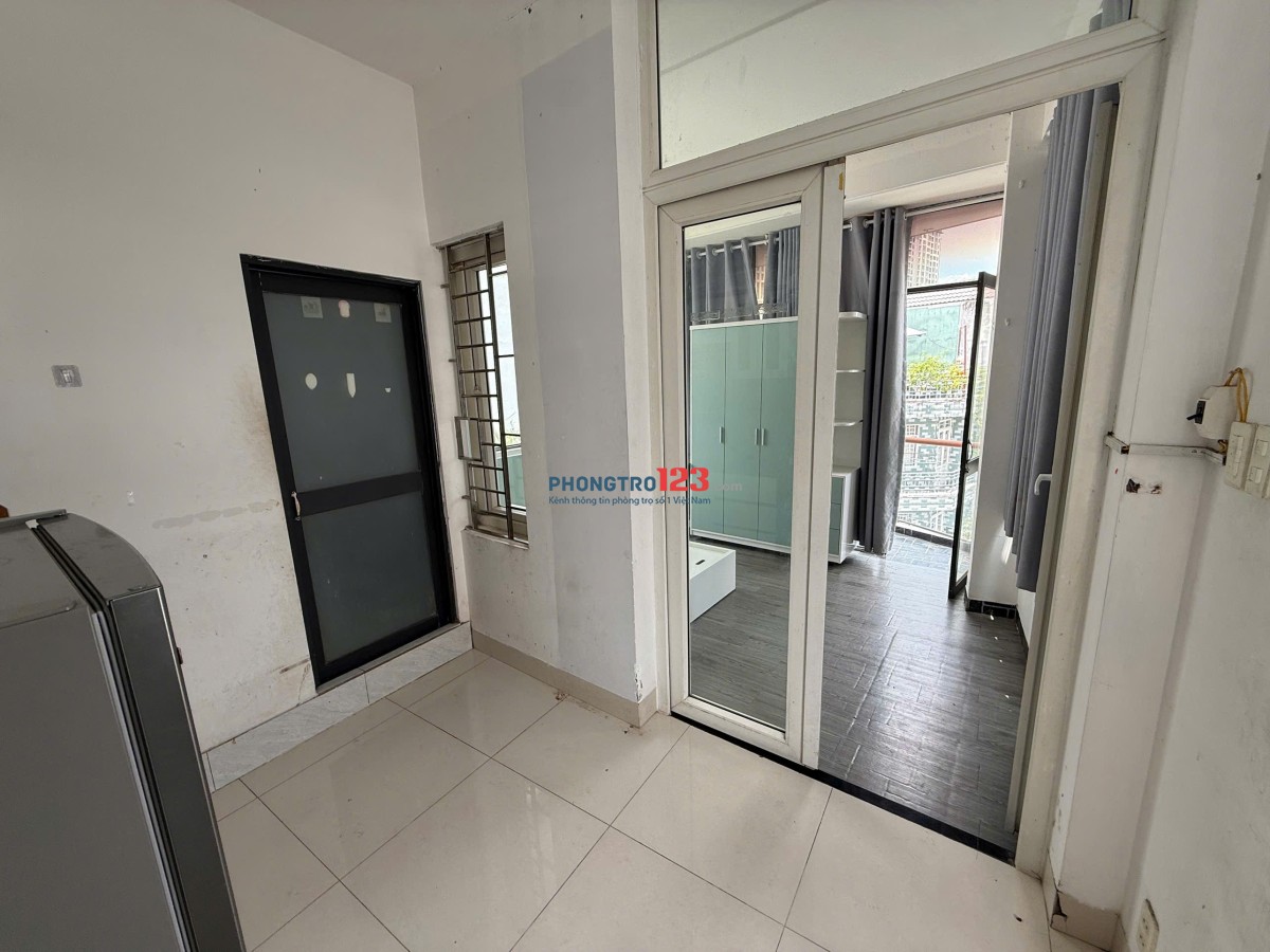 PHÒNG FULL NỘI THẤT TÁCH BẾP CỬA SỔ LỚN CHỈ 5TR NGUYỄN VĂN THƯƠNG GẦN ĐH NGOẠI THƯƠNG, ĐH GTVT, ..