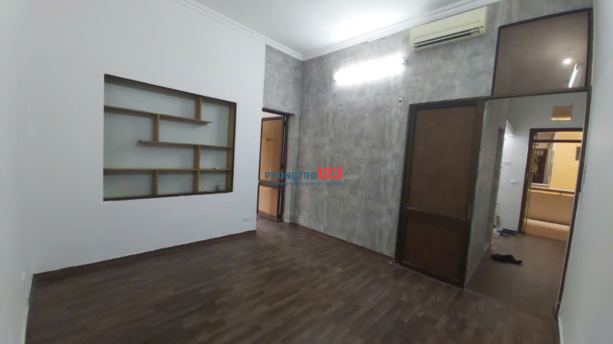 Chính chủ cho thuê căn hộ tập thể tầng 4 - số 5 Trúc Khê, Đống Đa, Hà Nội.