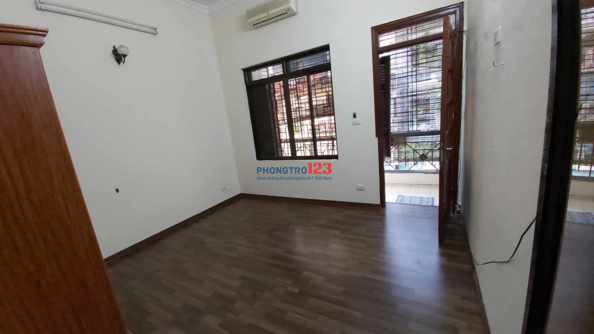Chính chủ cho thuê căn hộ tập thể tầng 4 - số 5 Trúc Khê, Đống Đa, Hà Nội.
