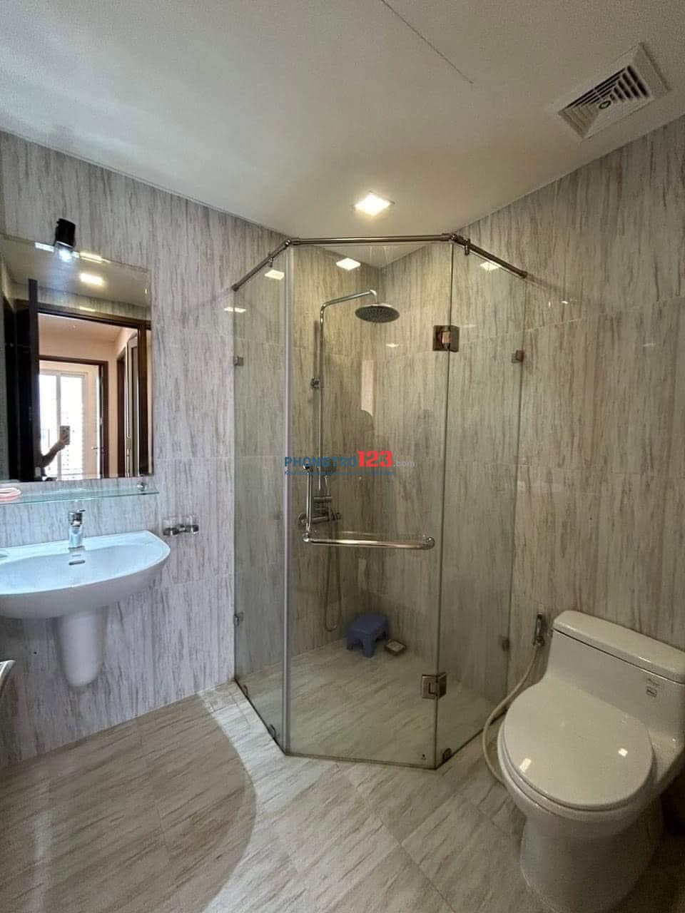 Cho thuê chung cư Bàu Cát, Hồng Lạc, 1Pn, có ban công giá thuê 7tr5/tháng