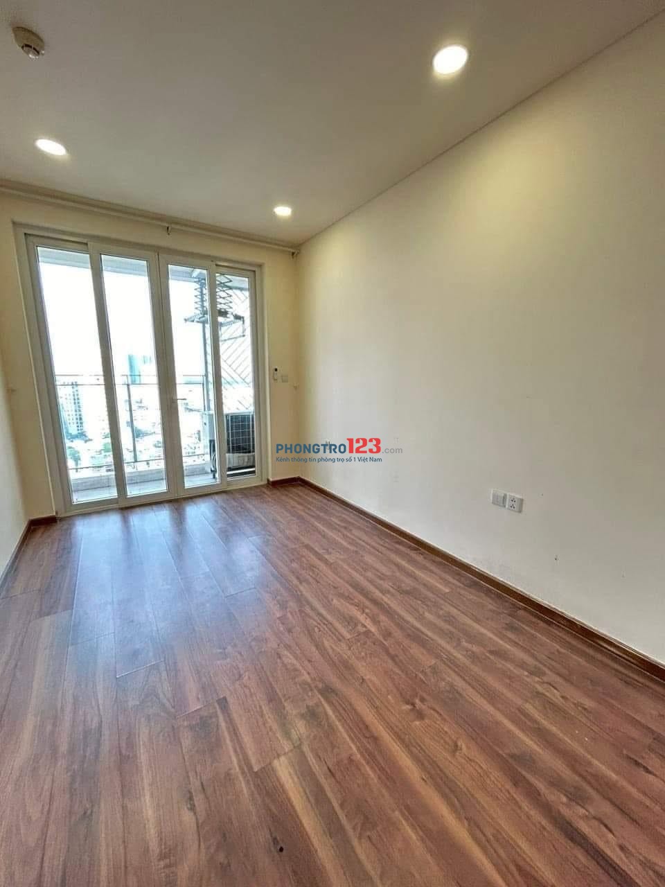 Cho thuê chung cư Bàu Cát, Hồng Lạc, 1Pn, có ban công giá thuê 7tr5/tháng