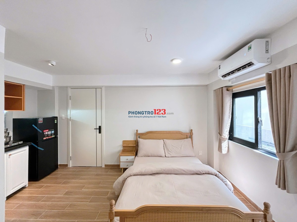 Phòng full tiện nghi, sạch đẹp - Huỳnh Tấn Phát gần KCX Tân Thuận