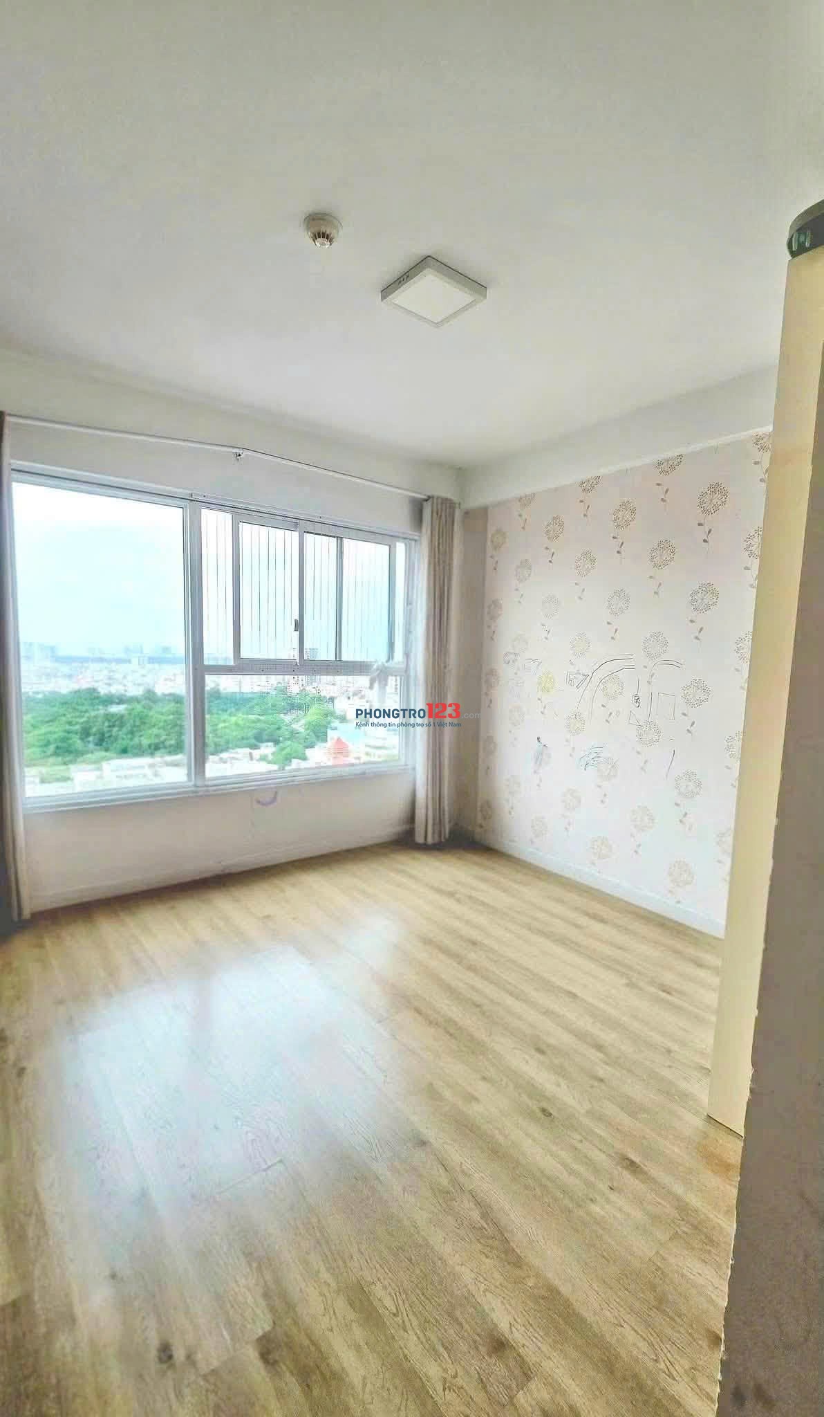 Chung cư Hoa Sen-Lạc Long Quân Q.11 Full nội thất 105m2, 3PN/ giá thuê 13,5 triệu/th