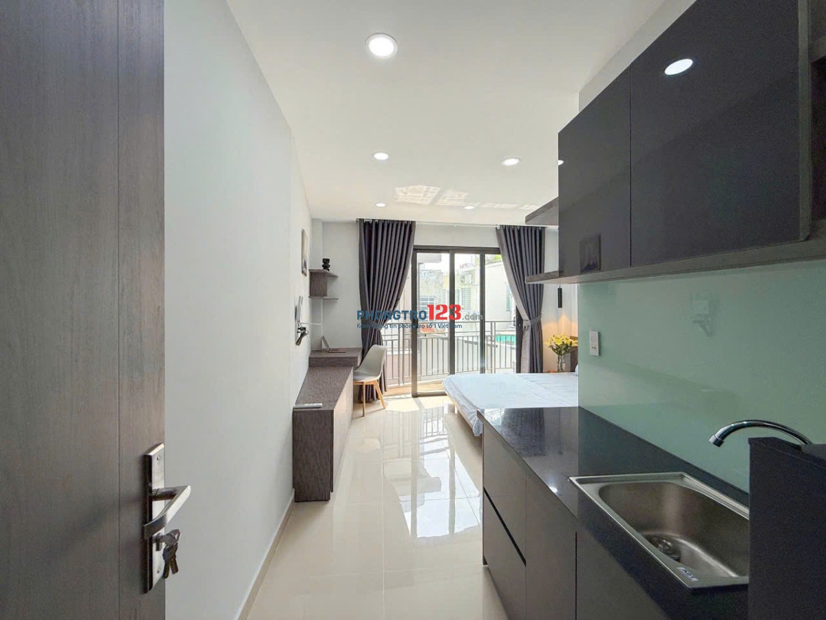 Phòng Trọ Cửa Sổ Trời Lớn Full Nội Thất Bùi Đình Tuý Gần FTU, Hutech, Ngoại Thương, Nguyễn Gia Trí