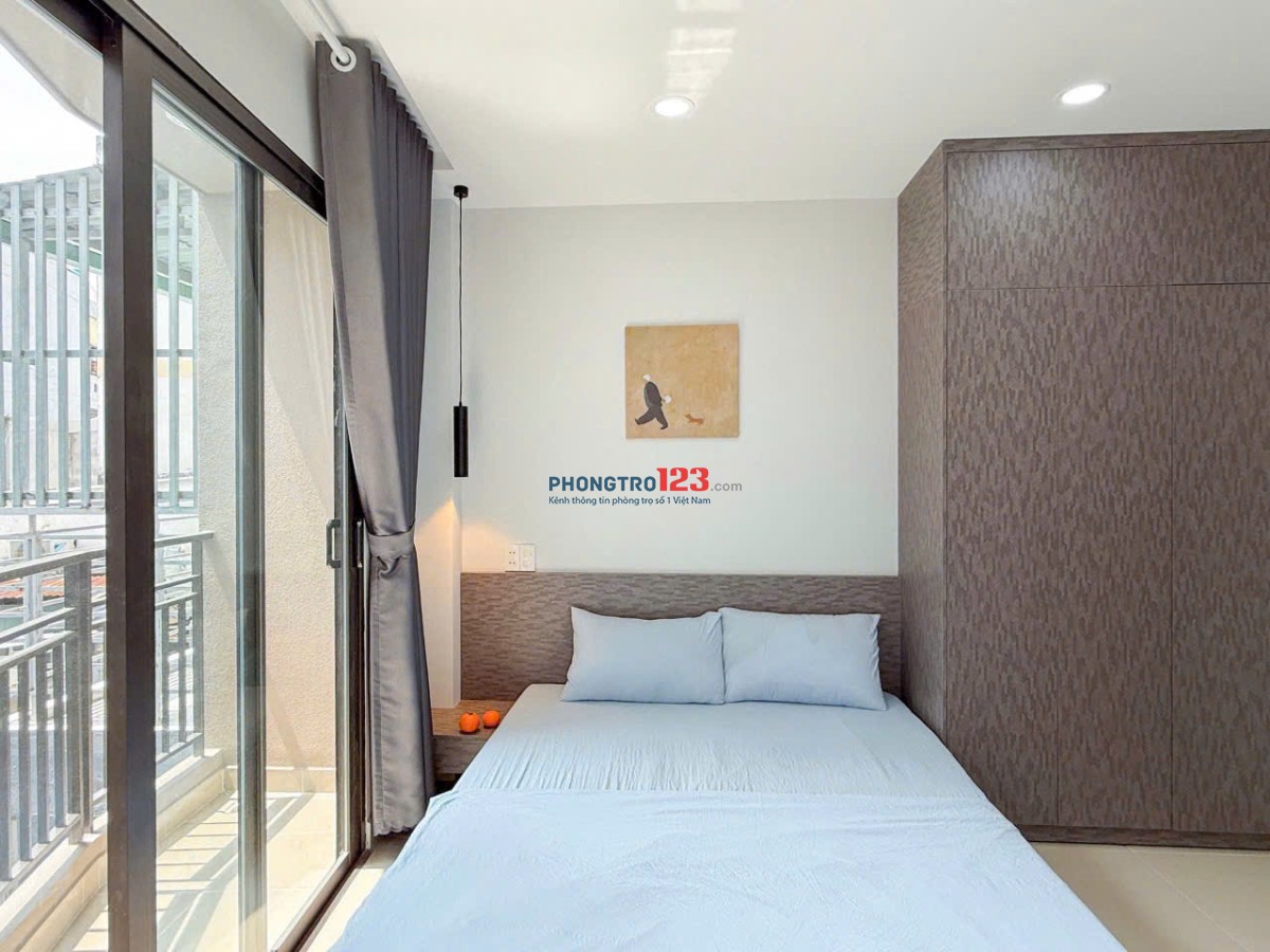 Phòng Trọ Cửa Sổ Trời Lớn Full Nội Thất Bùi Đình Tuý Gần FTU, Hutech, Ngoại Thương, Nguyễn Gia Trí