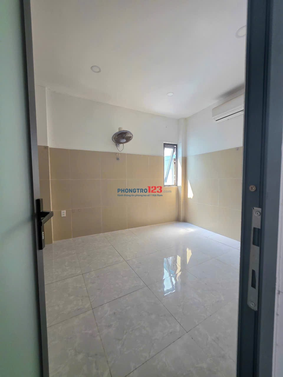 CHỈ TÍNH ĐIỆN 3K5, NƯỚC 100K/NGƯỜI - ĐIỆN BIÊN PHỦ - GẦN ĐH HỒNG BÀNG, UEF
