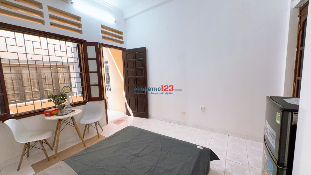Cho thuê phòng Full đồ, ban công 132 nguyễn xiển, gần ĐH Nhân Văn