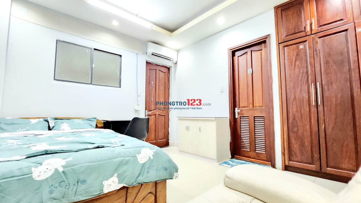 01/09 TRỐNG ! Phòng full nội thất 28m2, tầng trệt, ngay Hàng Xanh !!!