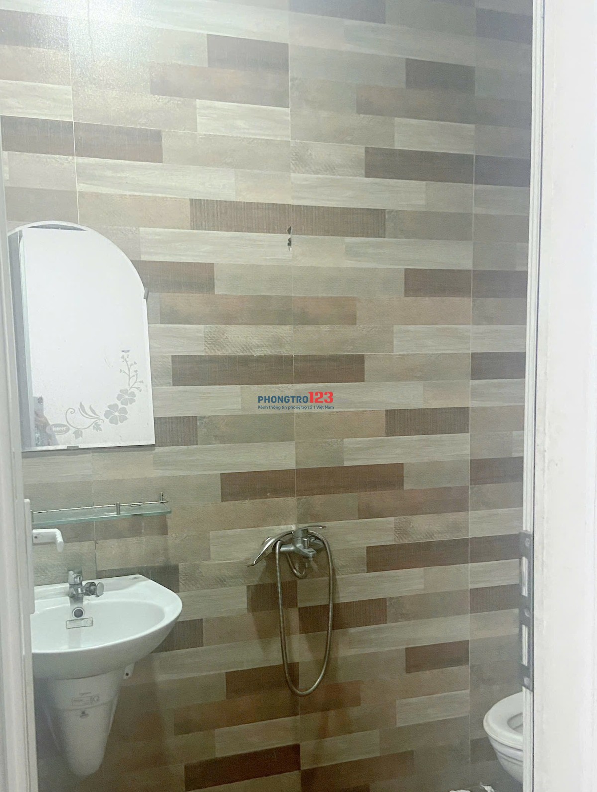 Cho thuê phòng 2,5tr bao điện nước gần gigamall , chợ hiệp bình