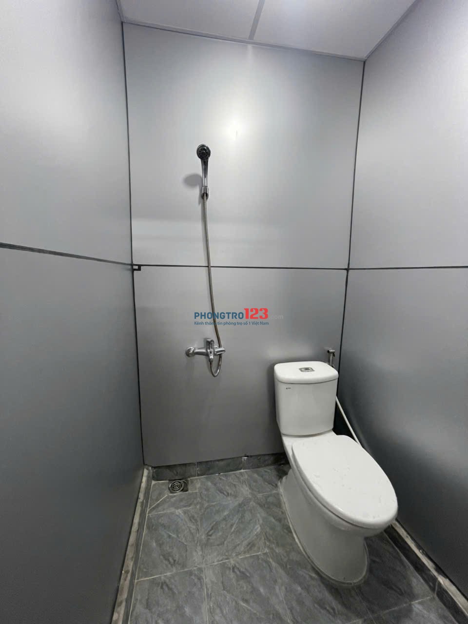 Cho thuê phòng mới, giá rẻ tại trung tâm Q5