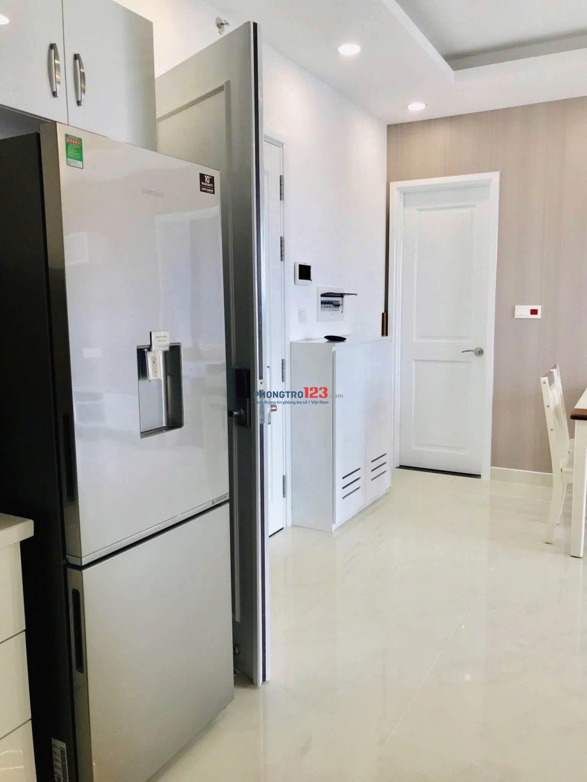 Central Plaza-Phạm Văn Hai 2PN Full nội thất giá thuê 13 triệu/th 71m2 có ban công.
