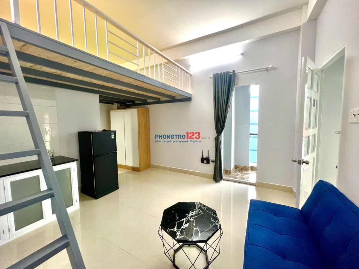 Cho thuê phòng gác lửng rộng, có ban công, sofa – Ung Văn Khiêm, Bình Thạnh | Gần HUTECH, UTH, FTU