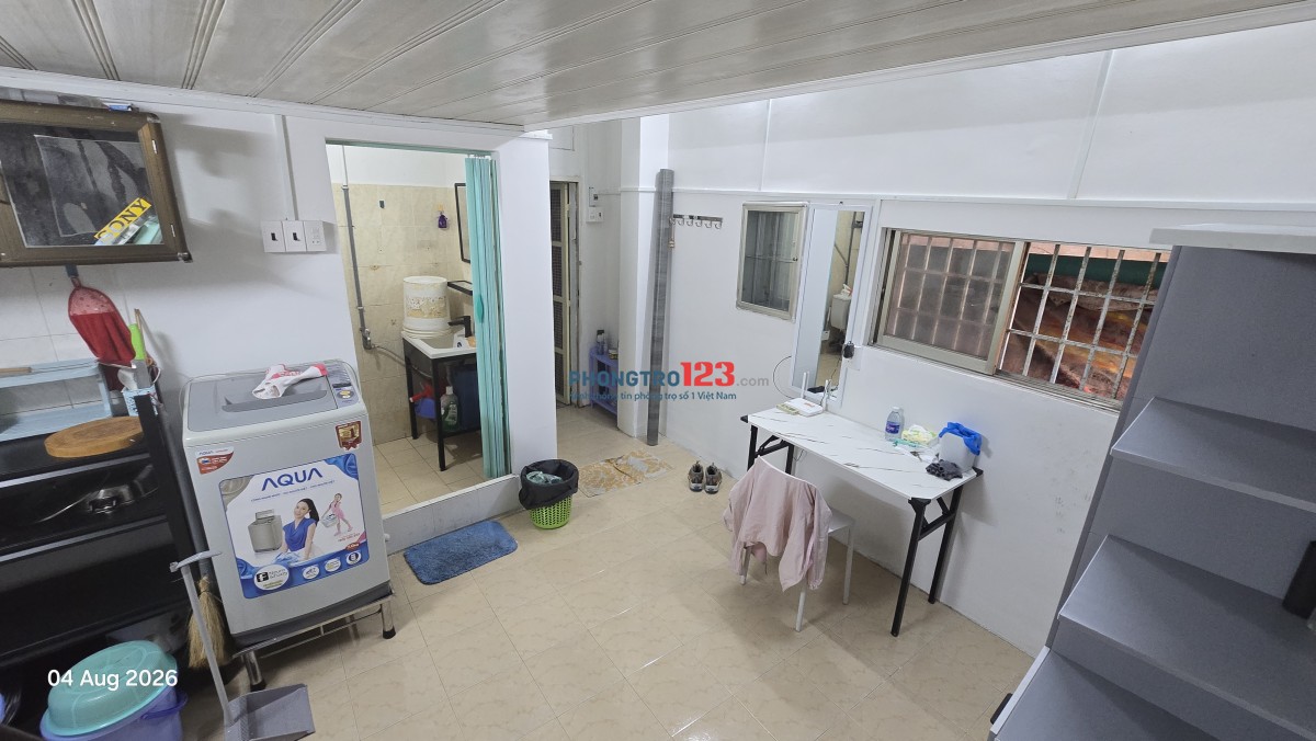 Chính chủ cho thuê căn hộ lầu 1, chung cư 134 Trần Hưng Đạo, Q1