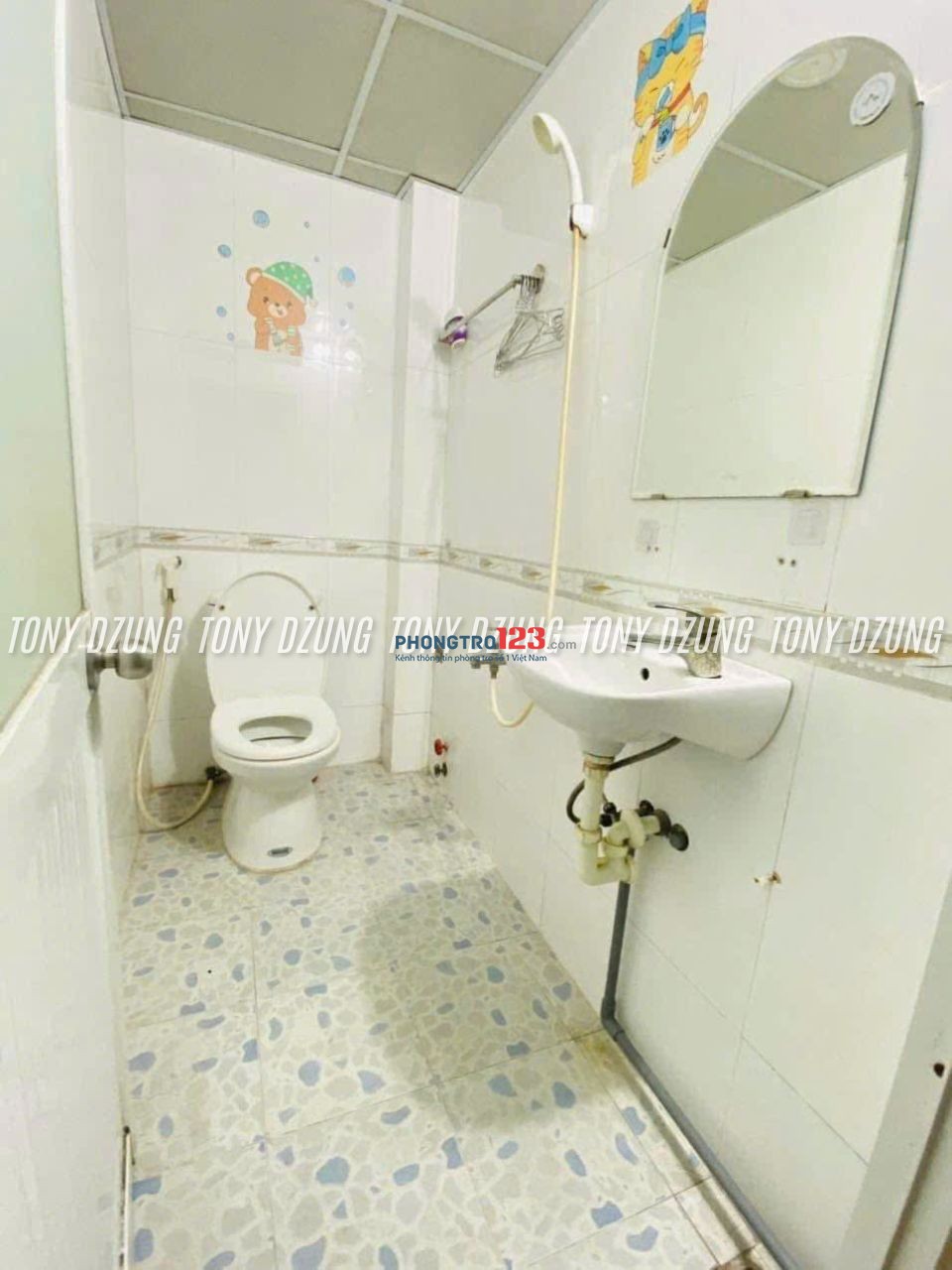 Phòng trống, cửa sổ thoáng, tủ bếp & wc riêng, Gần ĐH Văn Lang cs3 & ĐH Công Nghiệp