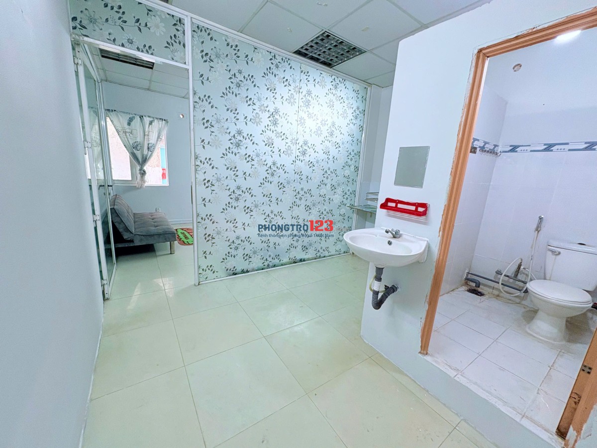 PHÒNG CÓ VÁCH NGĂN 1PN KÍN ĐÁO - CỬA SỔ LỚN THOÁNG - CHO NUÔI PET NGAY LOTTE MART GÒ VẤP