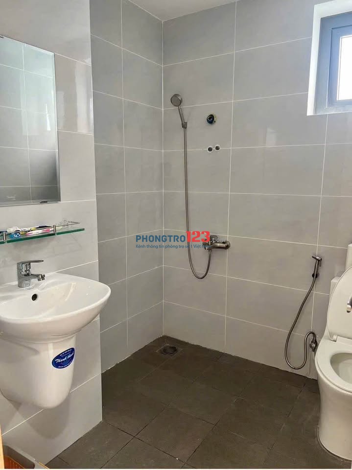 Cho thuê chung cư Cộng Hoà Plaza, 2PN, 80m2, NTCB giá thuê 12tr/tháng