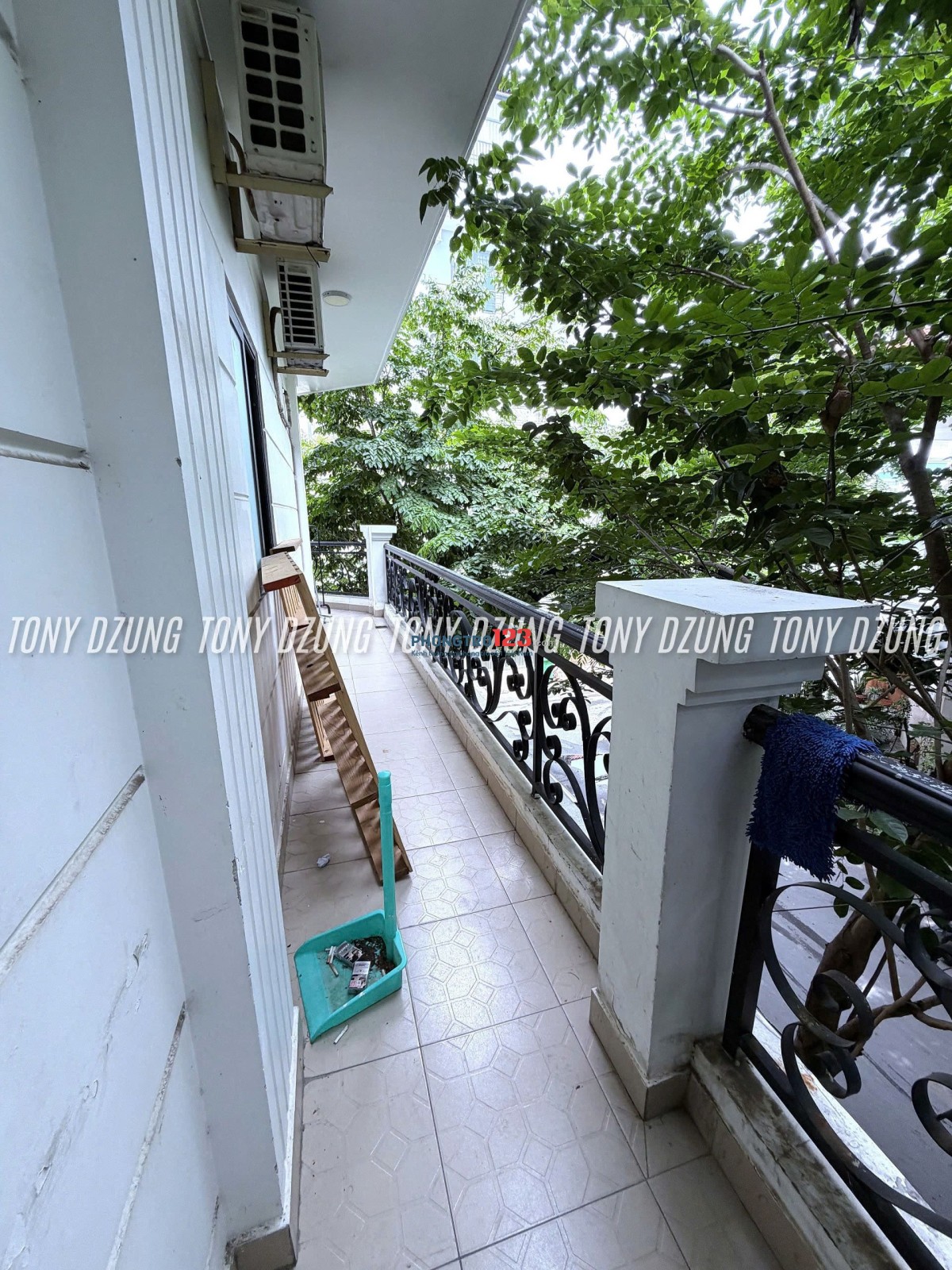 PHÒNG BAN CÔNG + CỬA SỔ FULL NỘI THẤT - GẦN ĐH NGUYỄN TẤT THÀNH Q.12 - TRONG KHU BIỆT THỰ AN NINH