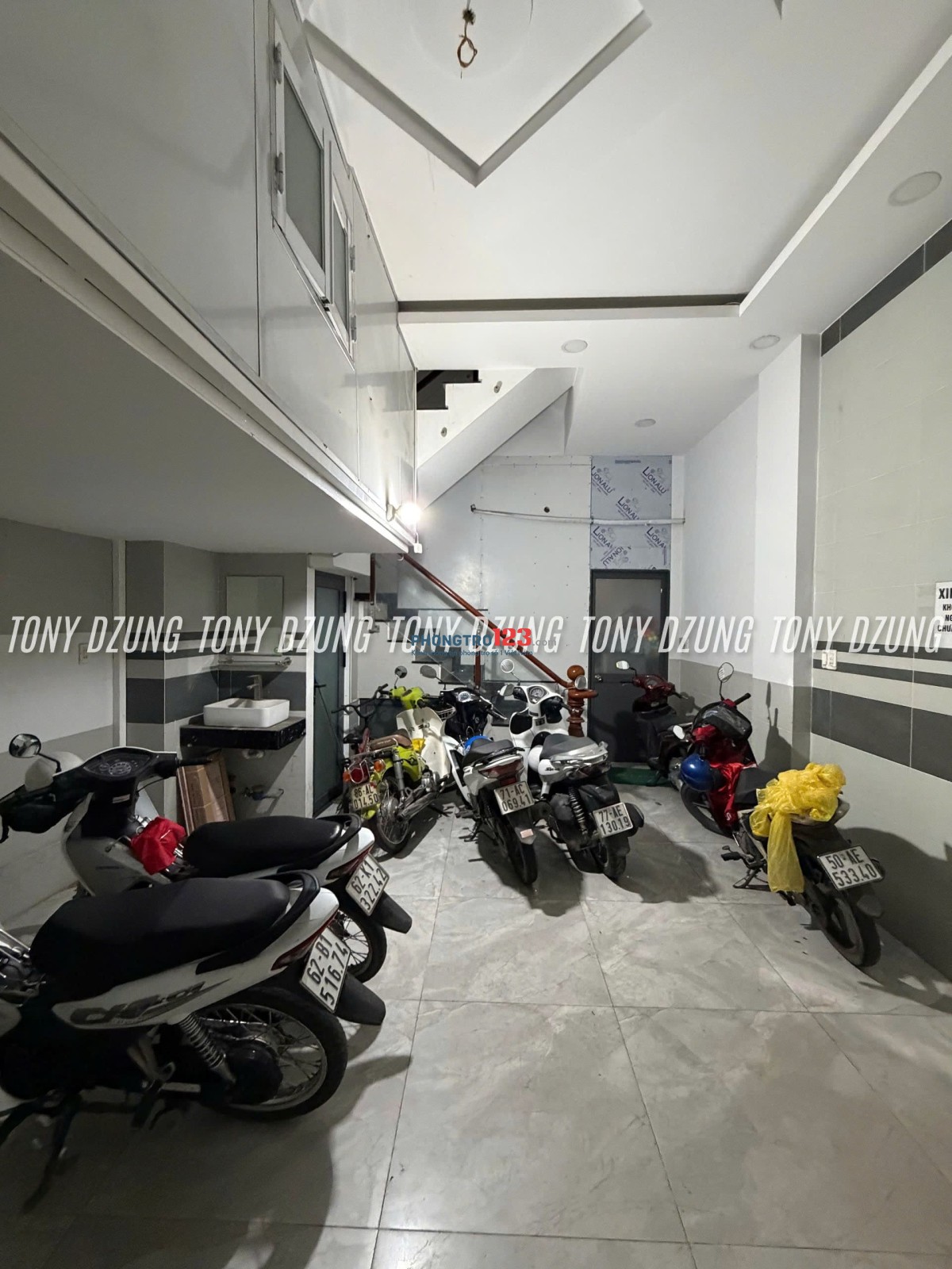 PHÒNG BAN CÔNG + CỬA SỔ + FULL NỘI THẤT- GẦN ĐH NGUYỄN TẤT THÀNH Q.12 - GIÁ CHỈ CÓ 3TR