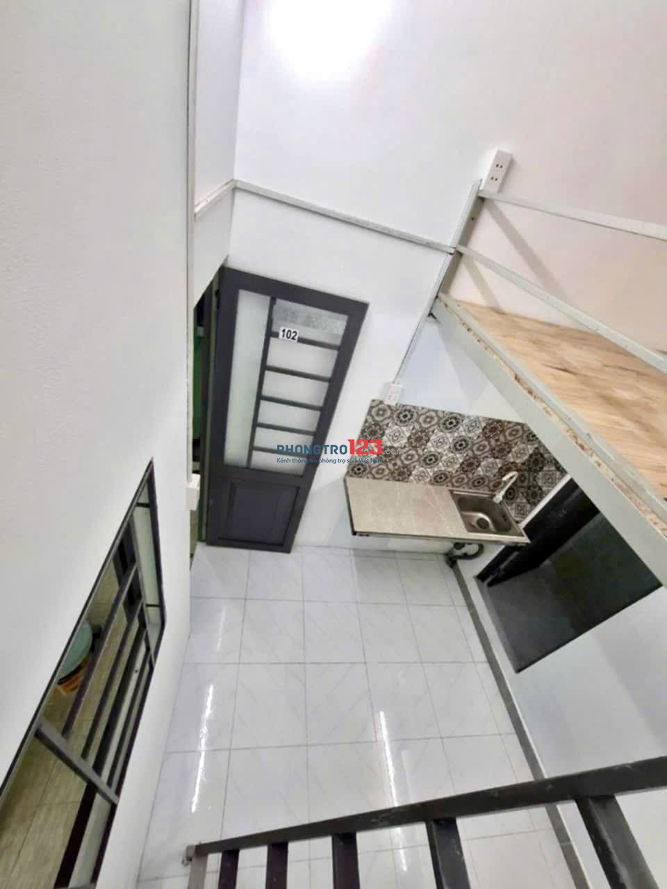 CHỈ 4TR PHÒNG CÓ GÁC GẦN ĐH GIAO THÔNG VẬN TẢI ĐH CÔNG NGHỆ ĐH NGOẠI THƯƠNG ĐH VĂN LANG.