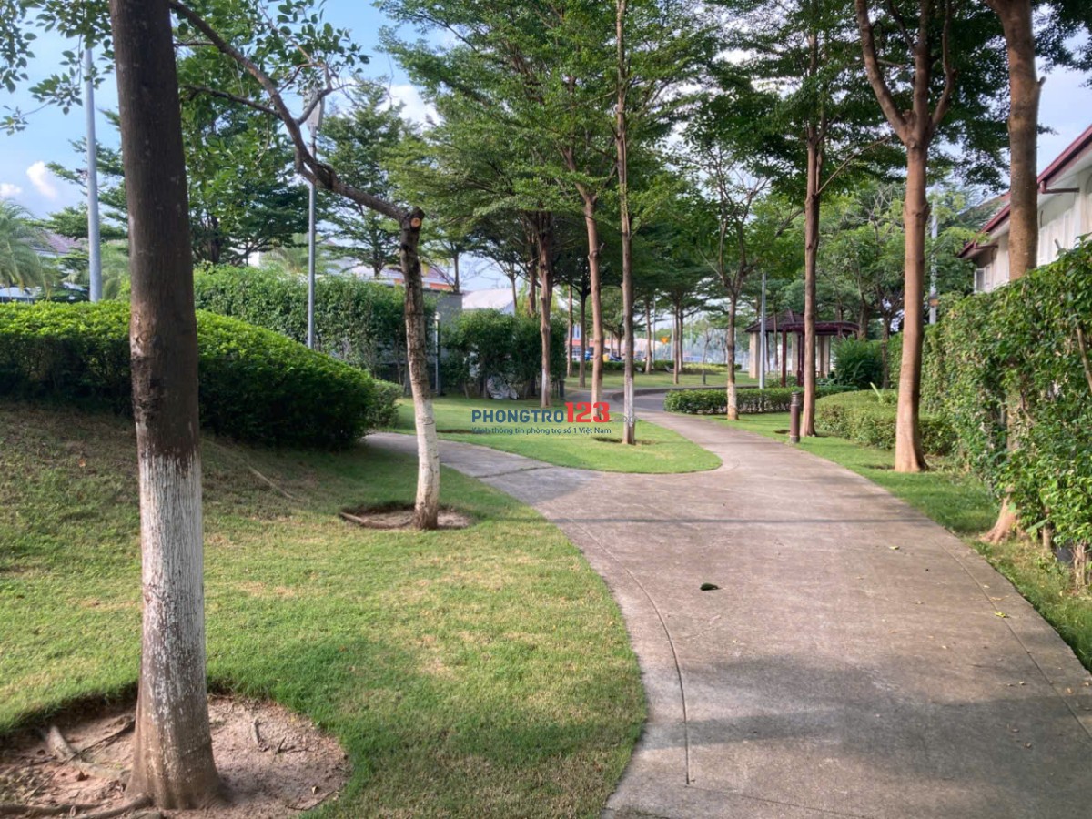 Cho thuê nhà Vườn Thiên Đàng 1 Ecolakes Mỹ Phước, giá 12tr bao phí quản lý
