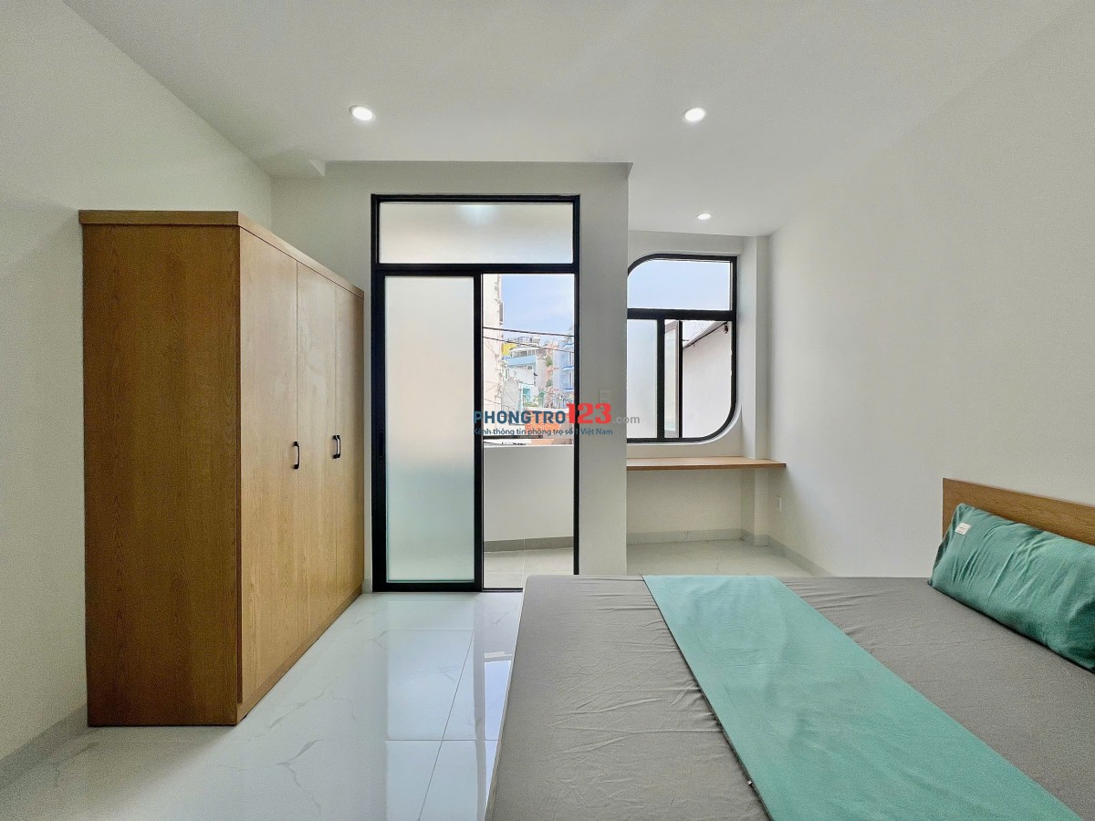 NGAY CHỢ HOÀNG HOA THÁM, BẢY HIỀN - STUDIO BAN CÔNG FULL NỘI THẤT NEW