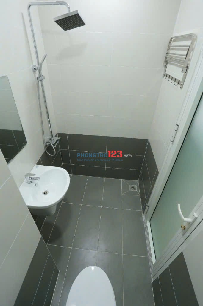 Khai trương phòng gác lửng mới, rộng rãi gần Ngã tư Hàng Xanh, HUTECH, UEF, UTH - XVNT, Bình Thạnh