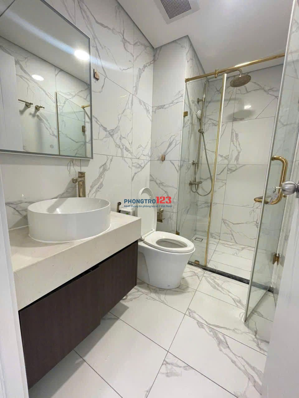 Cho thuê C/c Ruby Garden 2PN- 79m2-Ban Công full nội thất giá 9,5 tr/th