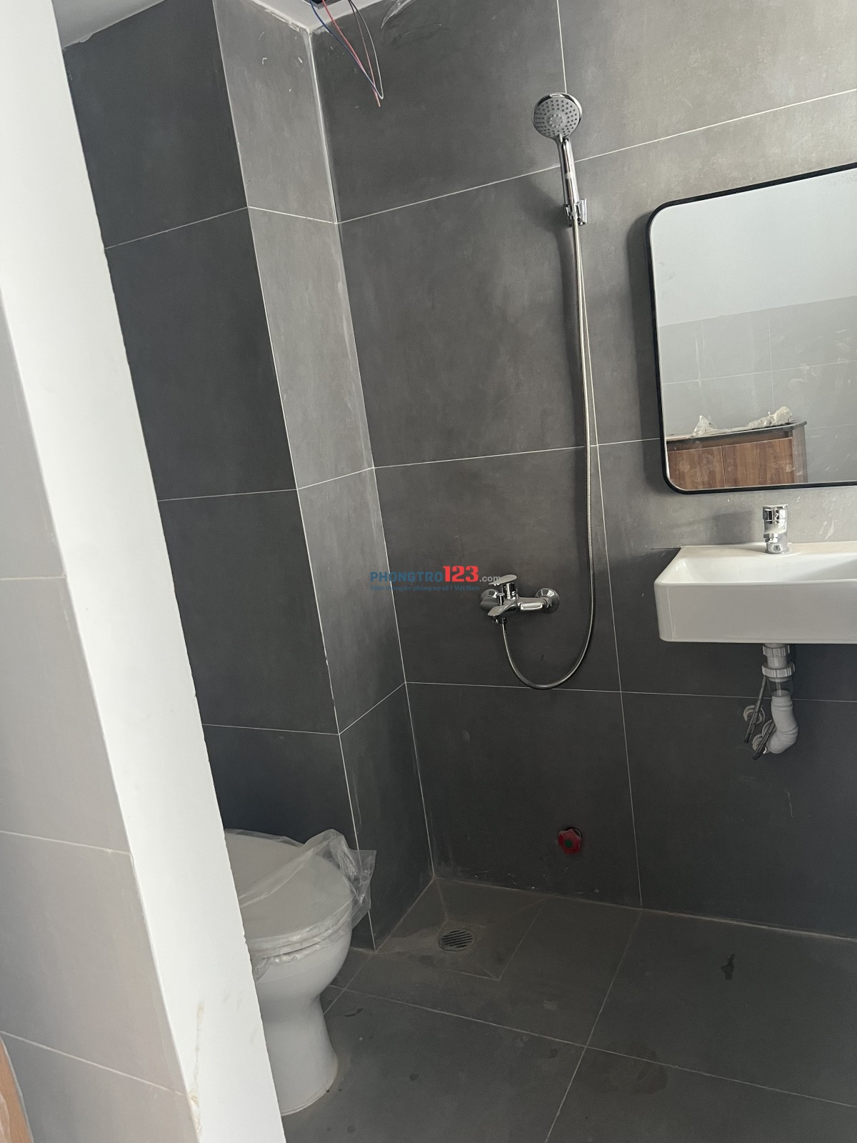 Công trinh đang gấp rút hoàn thiện.20/8 có thể vào ở và miễn phí tiền phòng đên 20/9