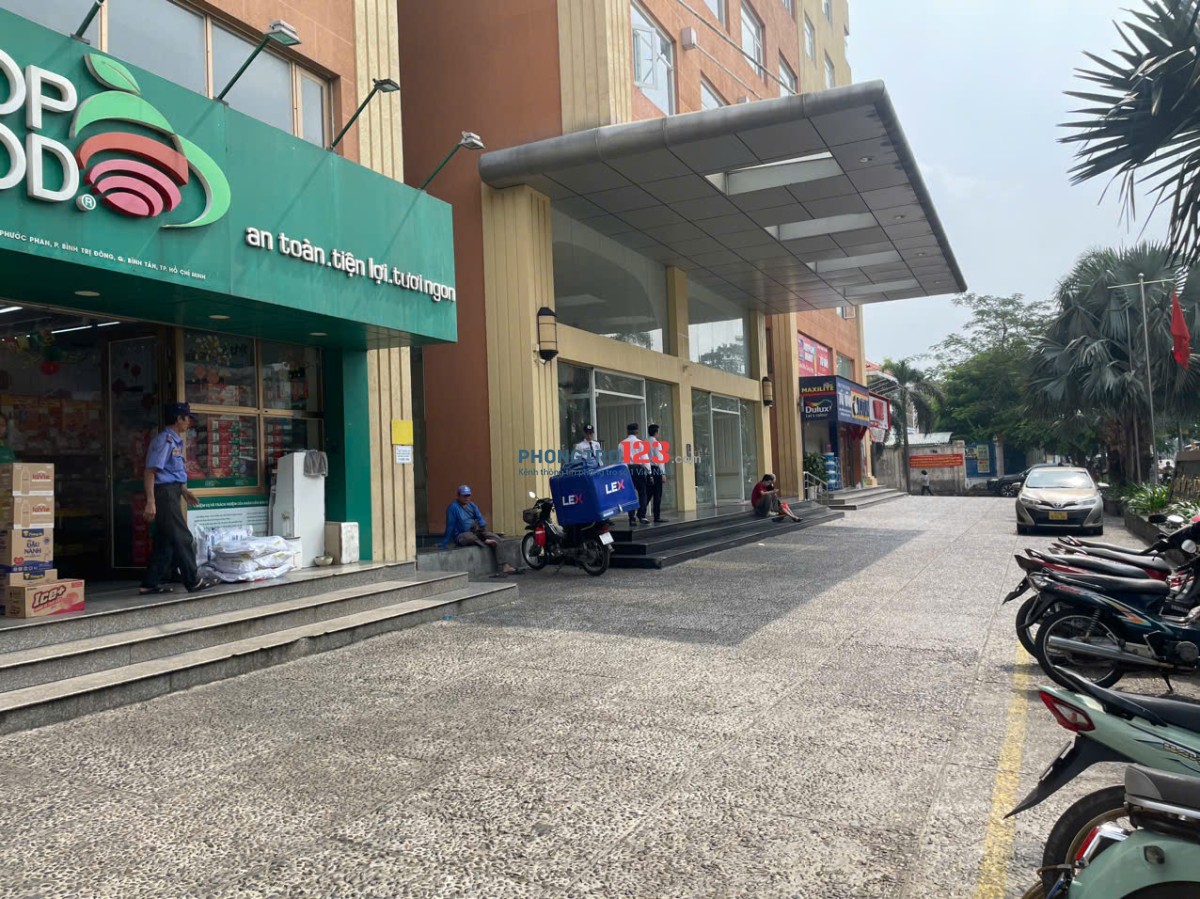 Share phòng trong căn hộ chung cư 150 m2 ở Bình Tân, gần Đầm Sen