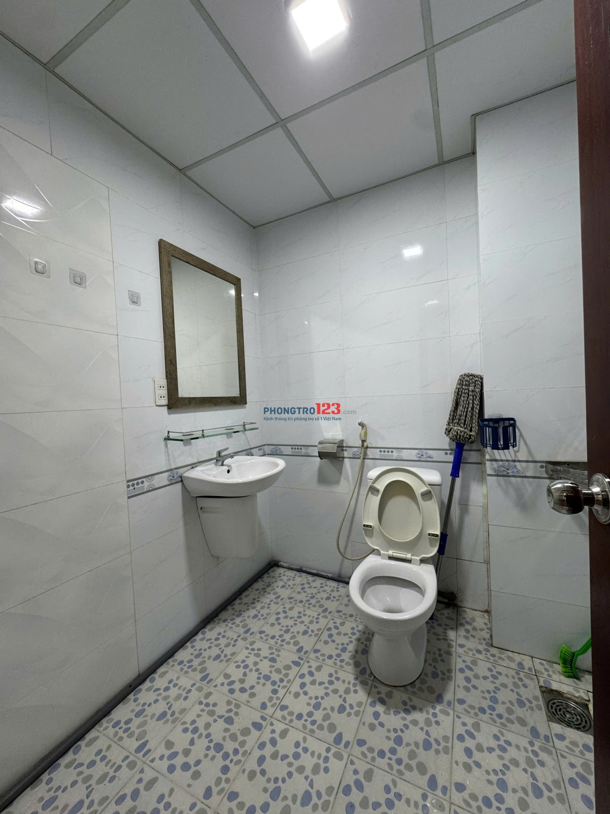 Cho thuê phòng 25m ngay Phan Xích Long, ở được 3 người, full nội thất như hình