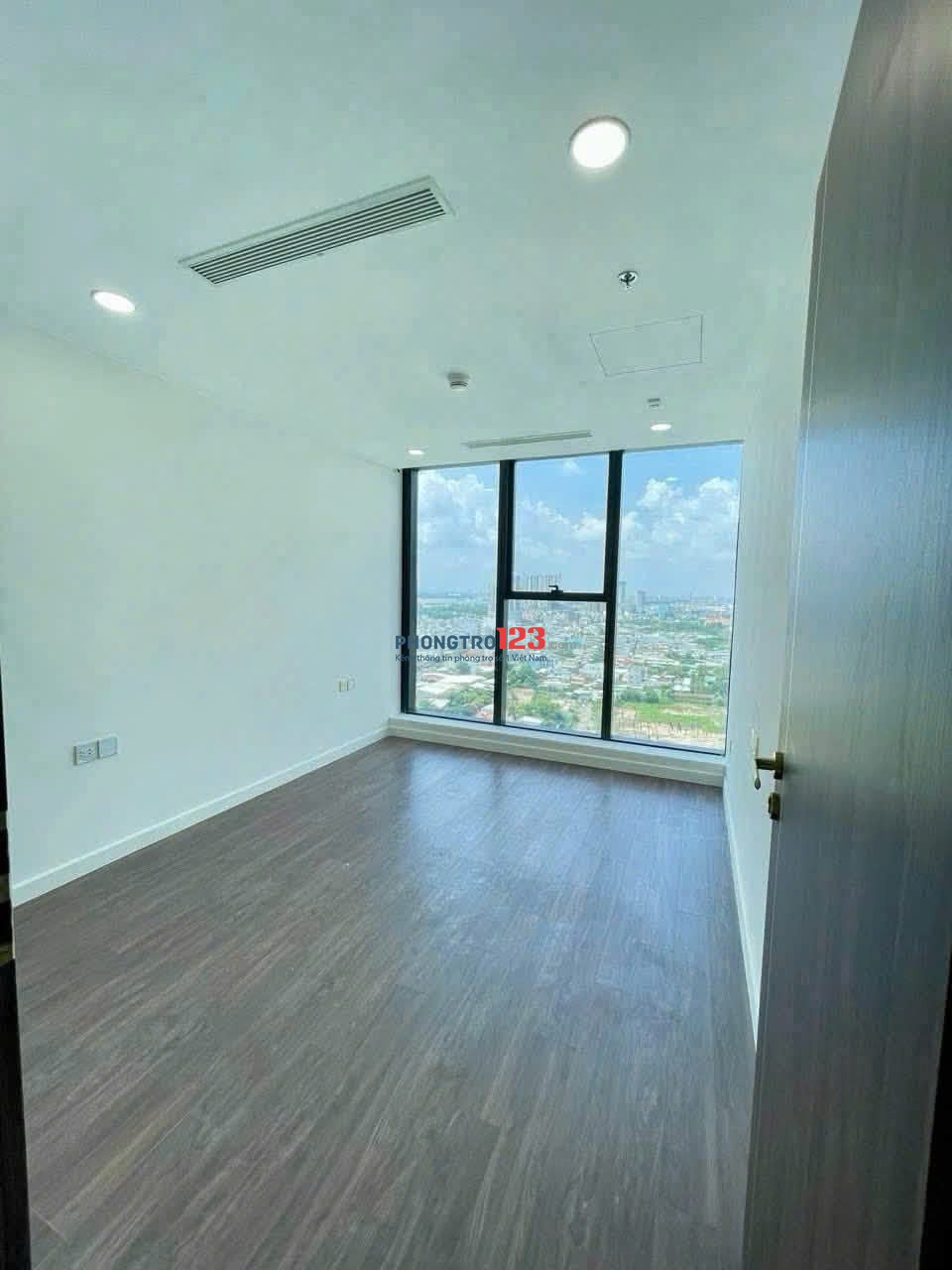 Chung cư Bàu Cát 2 (thang máy) 3PN ko Nội thất giá 10,5 triệu/th