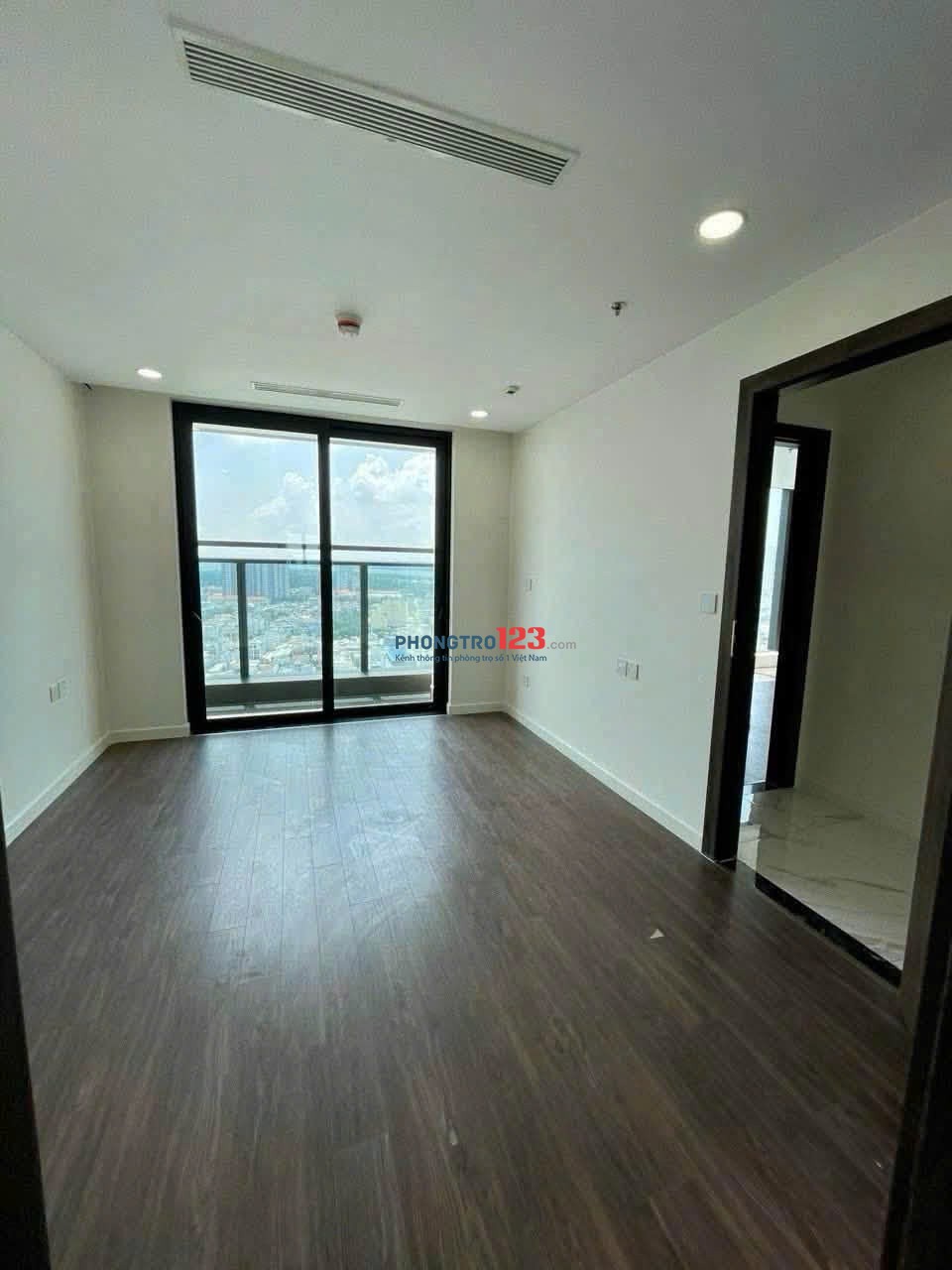 Chung cư Bàu Cát 2 (thang máy) 3PN ko Nội thất giá 10,5 triệu/th