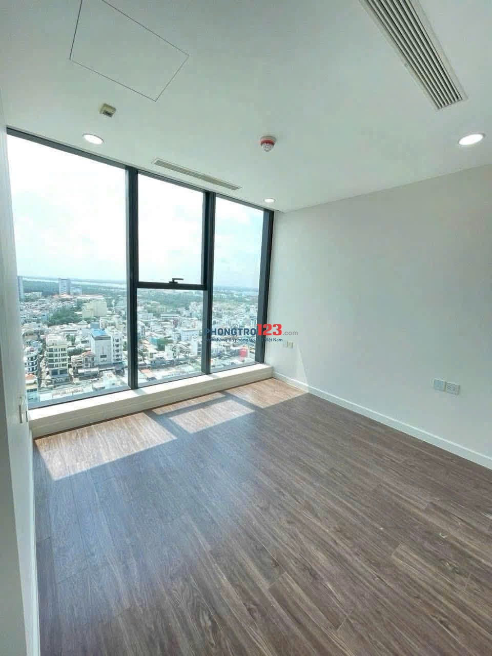 Chung cư Bàu Cát 2 (thang máy) 3PN ko Nội thất giá 10,5 triệu/th