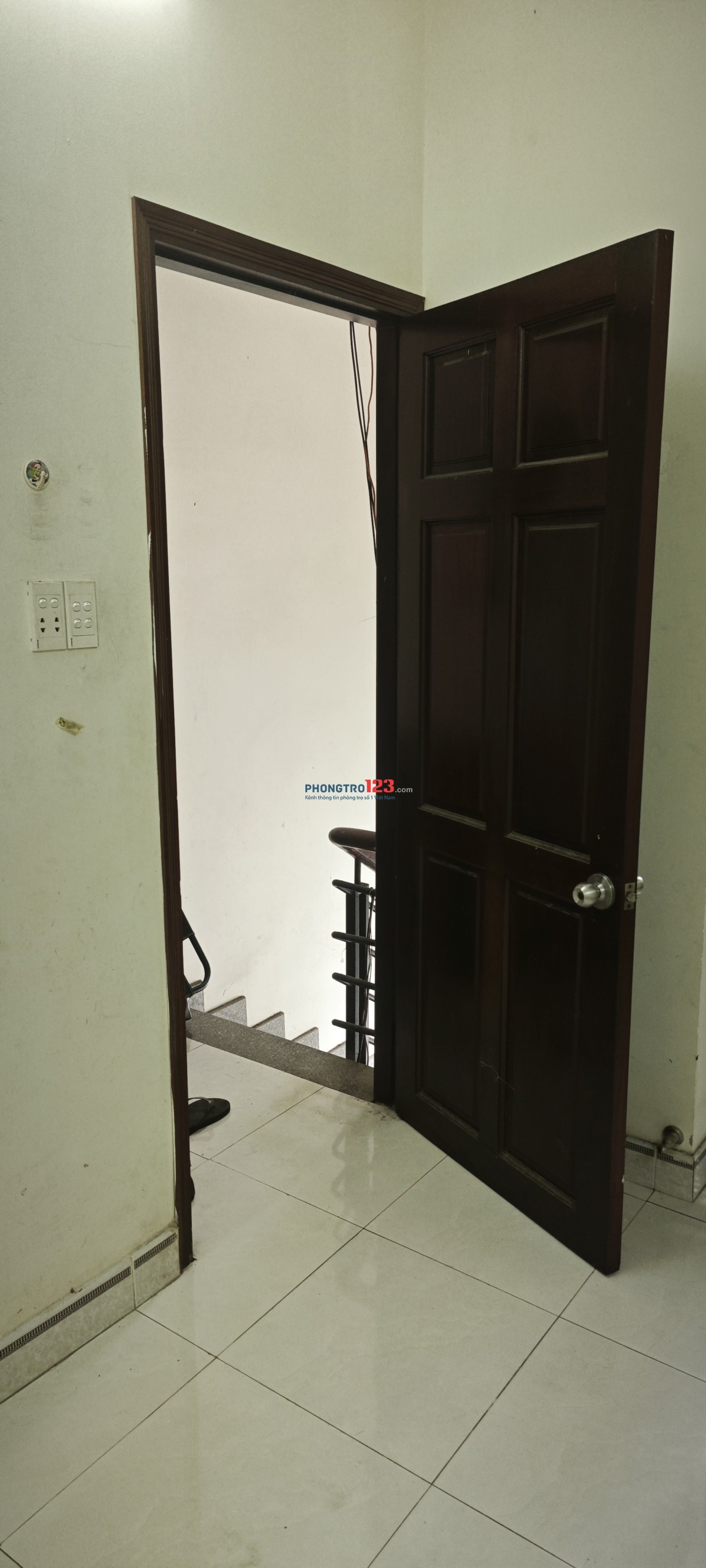PHÒNG TRỌ SINH VIÊN NHÀ NGAY NGÃ TƯ MẶT TIỀN