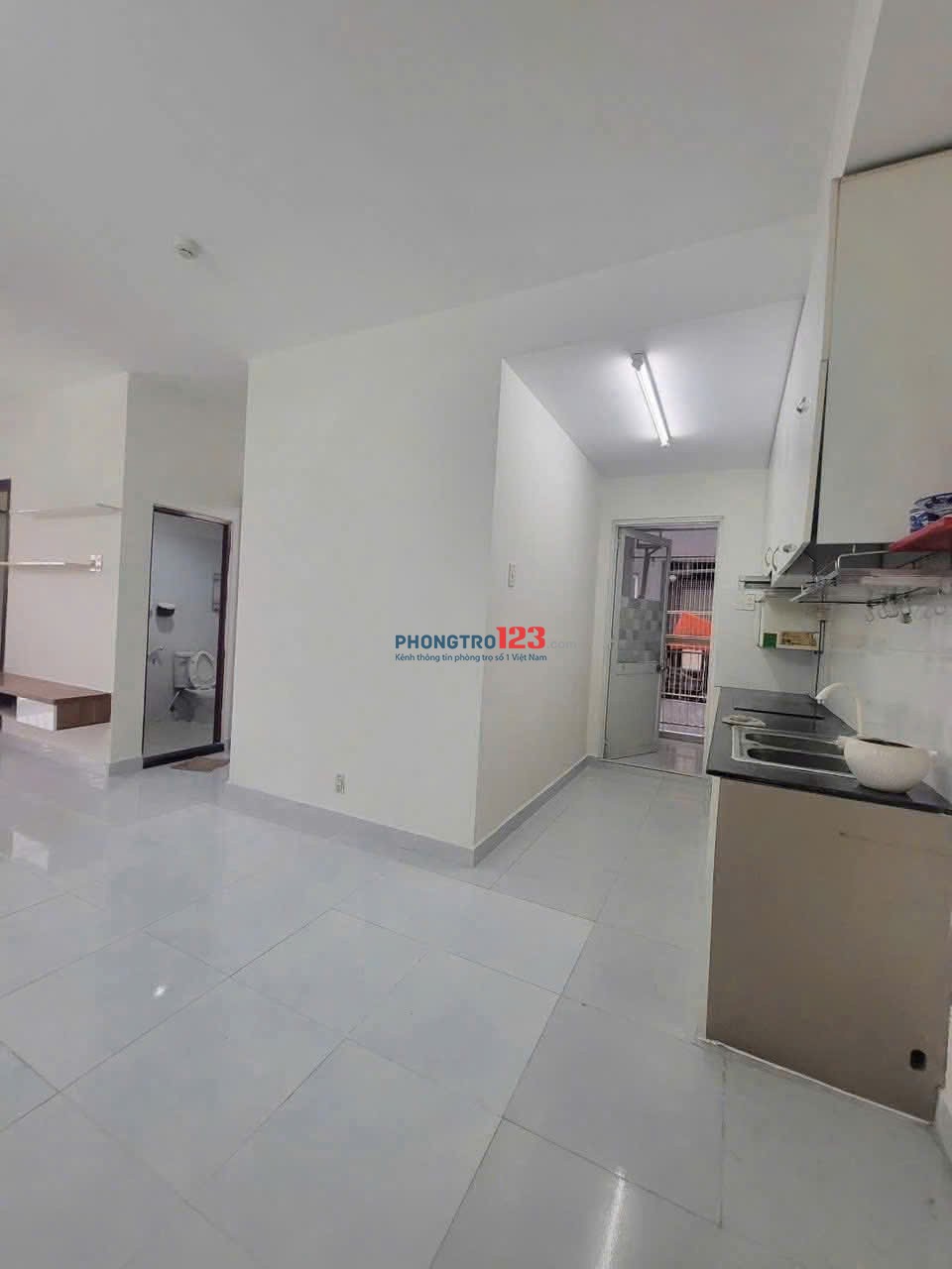 Cho thuê chung cư Bàu Cát, Hồng Lạc - 110m2, 3PN giá thuê 10tr/tháng