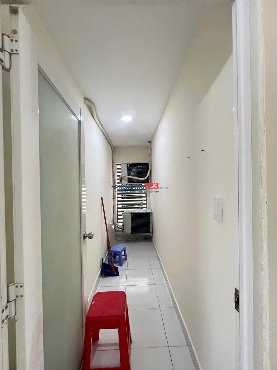 Cho thuê chung cư Hoa Sen, 262 Lạc Long Quân - 3PN, 110m2 giá thuê 14tr5/tháng