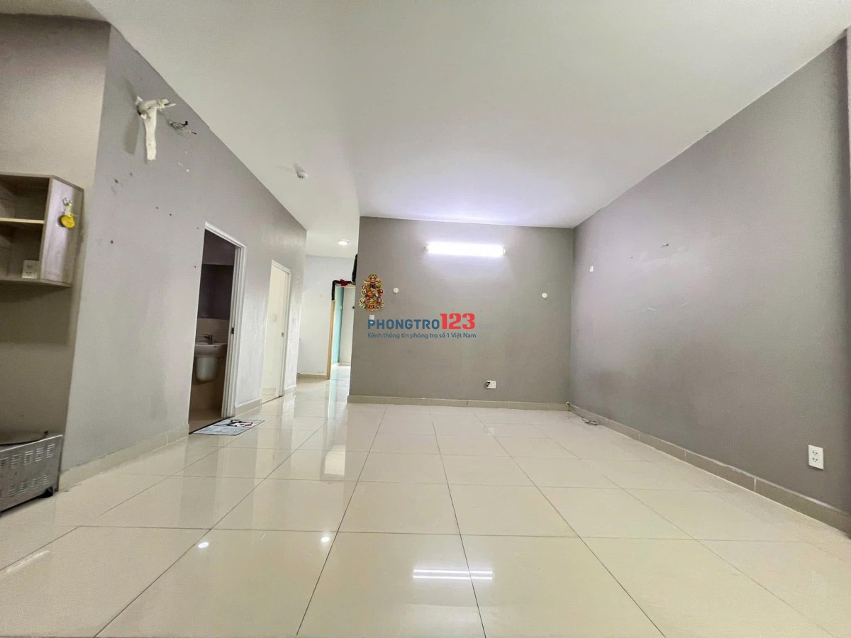 Cho thuê chung cư Hoa Sen, 262 Lạc Long Quân - 3PN, 110m2 giá thuê 14tr5/tháng