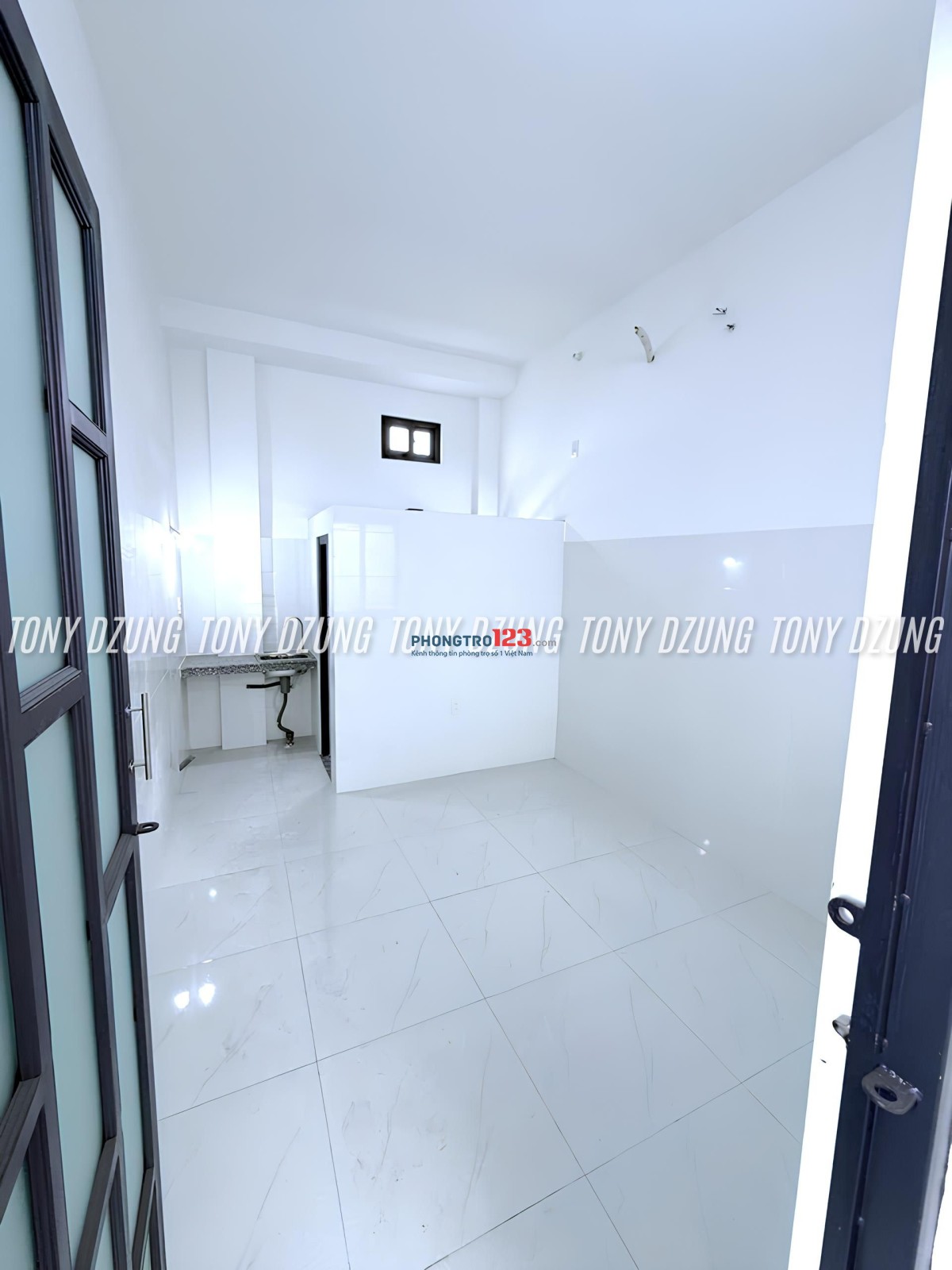PHÒNG MỚI CÓ CỬA SỔ THOÁNG MÁT - CÓ KỆ BẾP - NGAY GẦN VINCOM QUANG TRUNG - BV HỒNG ĐỨC