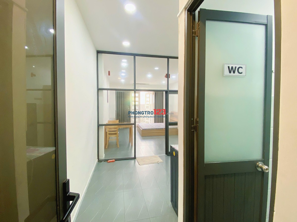 1PN TÁCH BẾP + BAN CÔNG FULL NỘI THẤT GẦN VLU – HUTECH – UEF