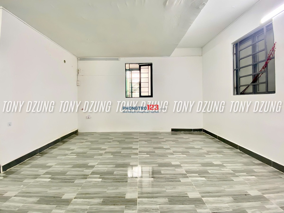 PHÒNG STUDIO CÓ 2 CỬA SỔ - SẴN KỆ BẾP, TỦ BẾP - GẦN CĐ FPT POLYTECHNIC - NGAY QUANG TRUNG