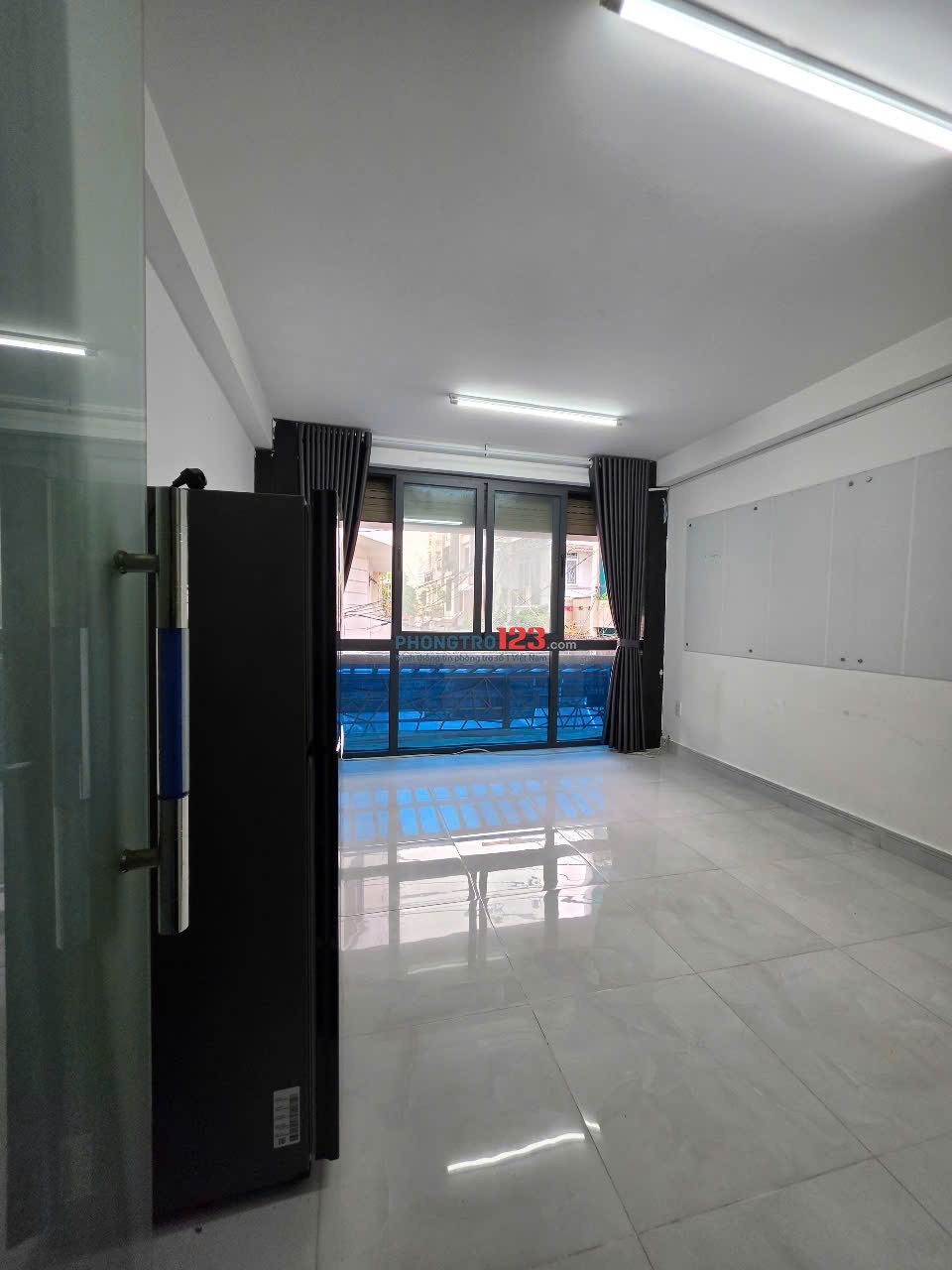 Chính Chủ Cho Thuê Phòng 30m2 - Hoàng Hoa Thám - CHỈ TÍNH ĐIỆN 3k5, NƯỚC 100k/ng