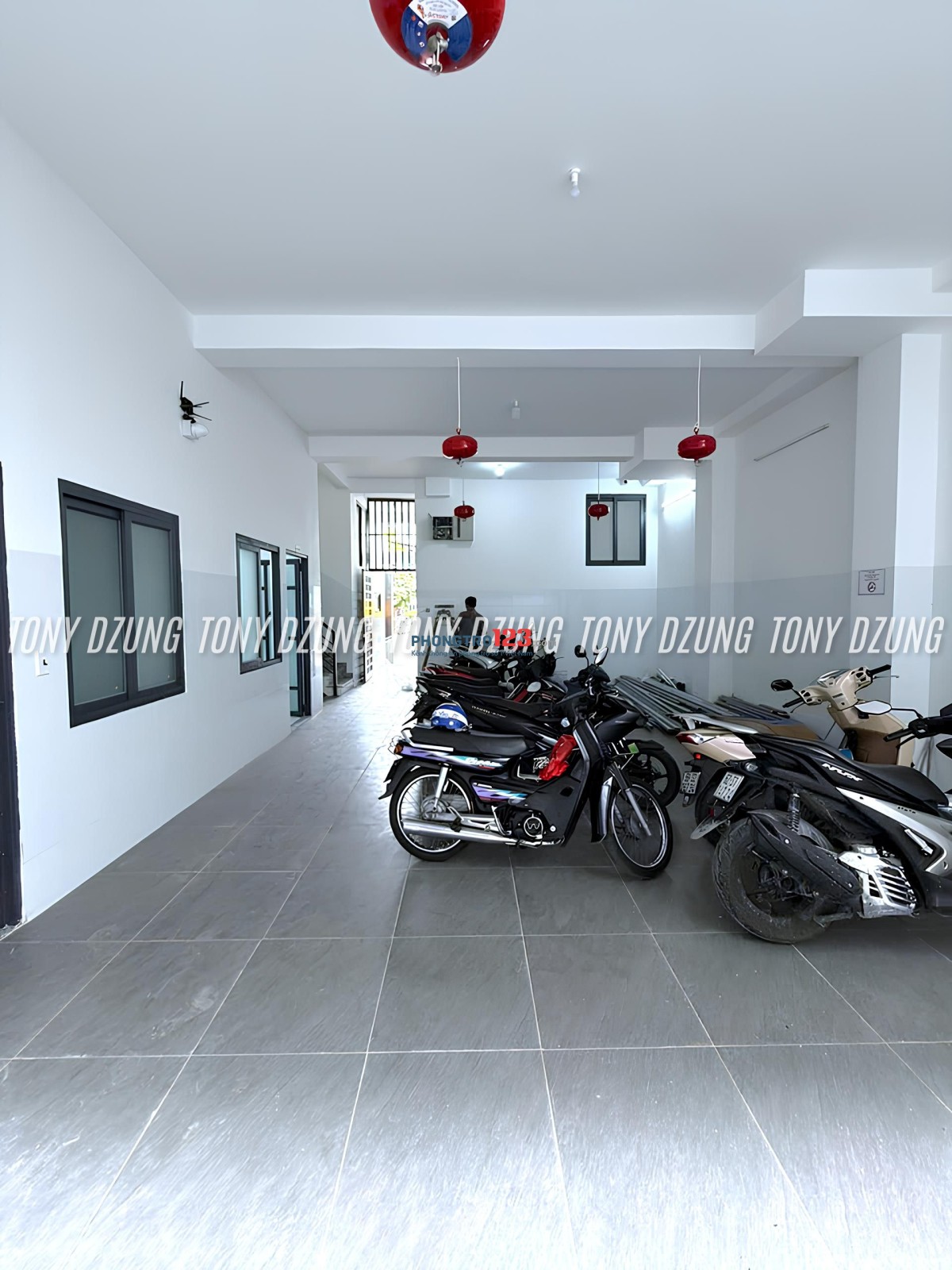 PHÒNG MỚI CÓ CỬA SỔ THOÁNG MÁT - CÓ KỆ BẾP - NGAY GẦN VINCOM QUANG TRUNG - BV HỒNG ĐỨC