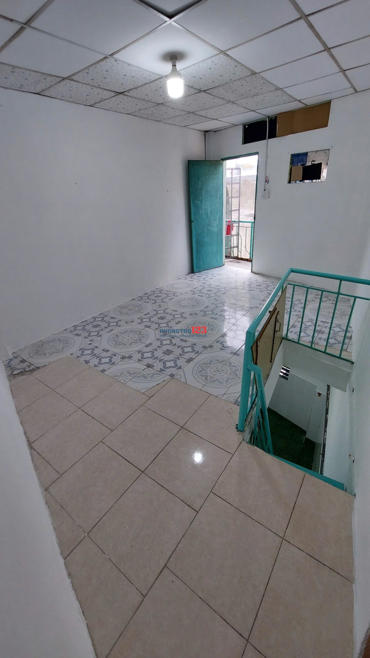 Phòng 32 m2 dạng 1 trệt + 1 lầu có ban công, xe dắt vô phòng